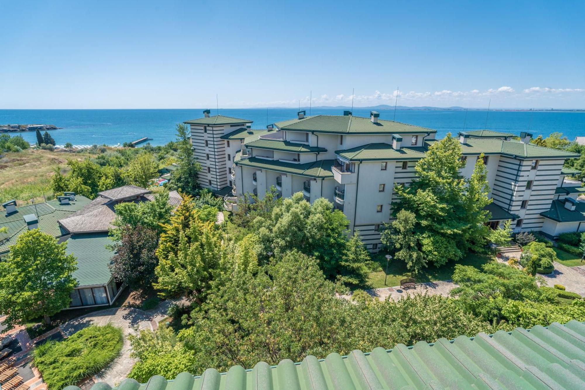 Спа Апартаменти За Гости Затворен Комплекс Емералд Ravda Exterior foto